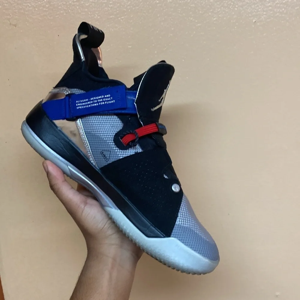 Nike Air Jordan XXXIII 33 All-Star Metallic Silver Black Charlotte AQ8830-005